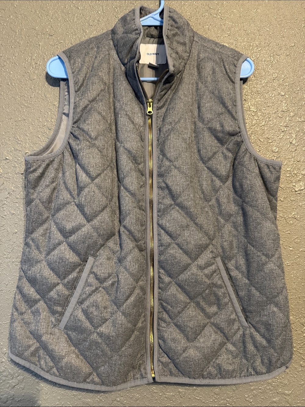 Old Navy Quilted Gray Sleeveless Vest